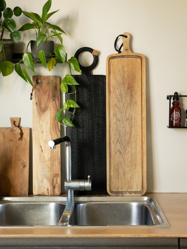 Sophie Costa Shooting Maison-Artiste-Déco planches en bois